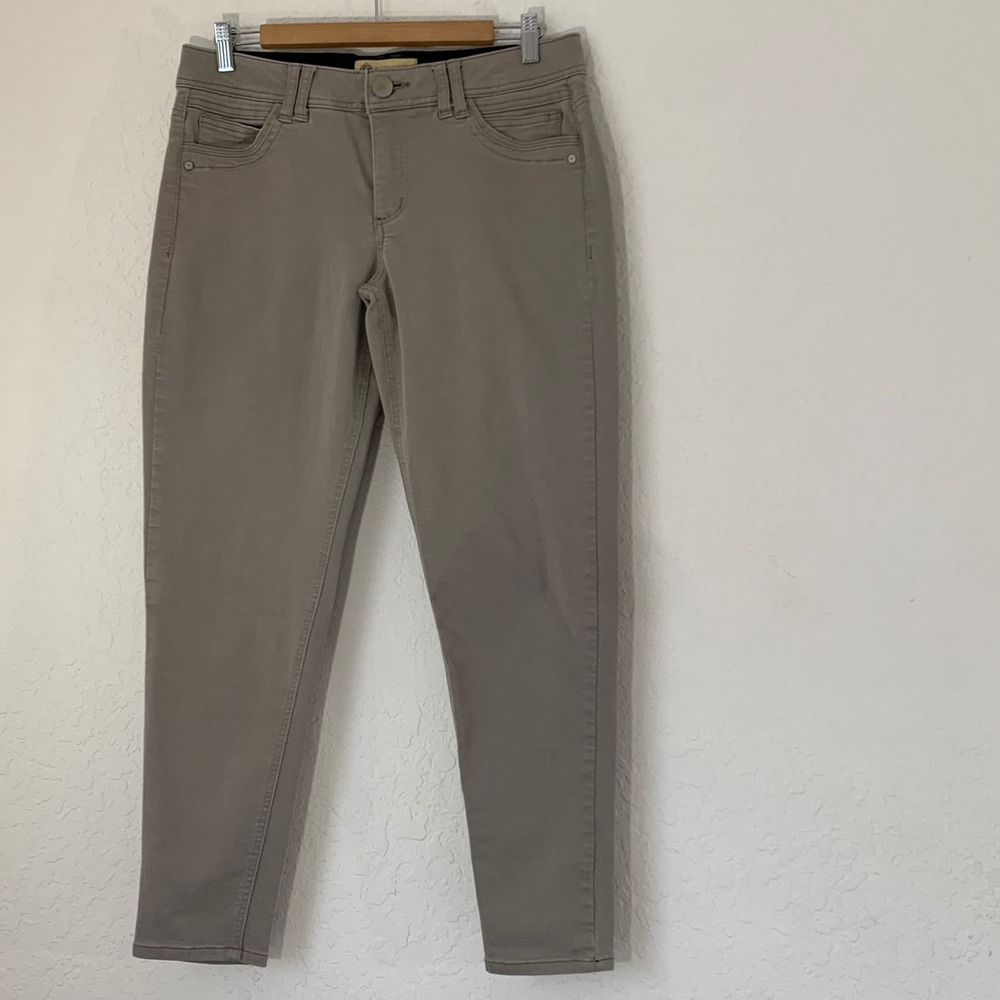 Democracy Pants Women 10 Taupe Khaki Ab Technology Skinny Stretch Capsule Comfy